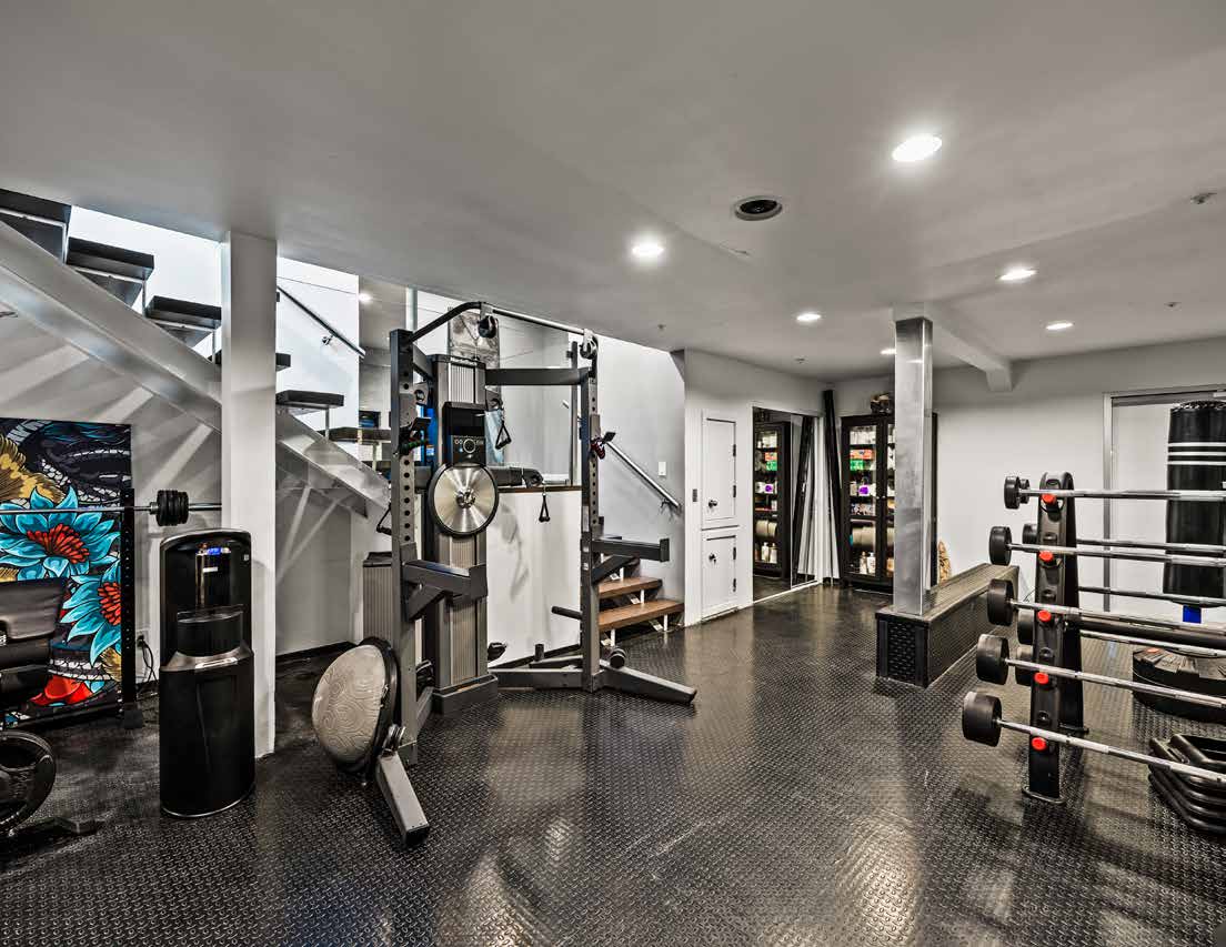 Gym · sauna · steam